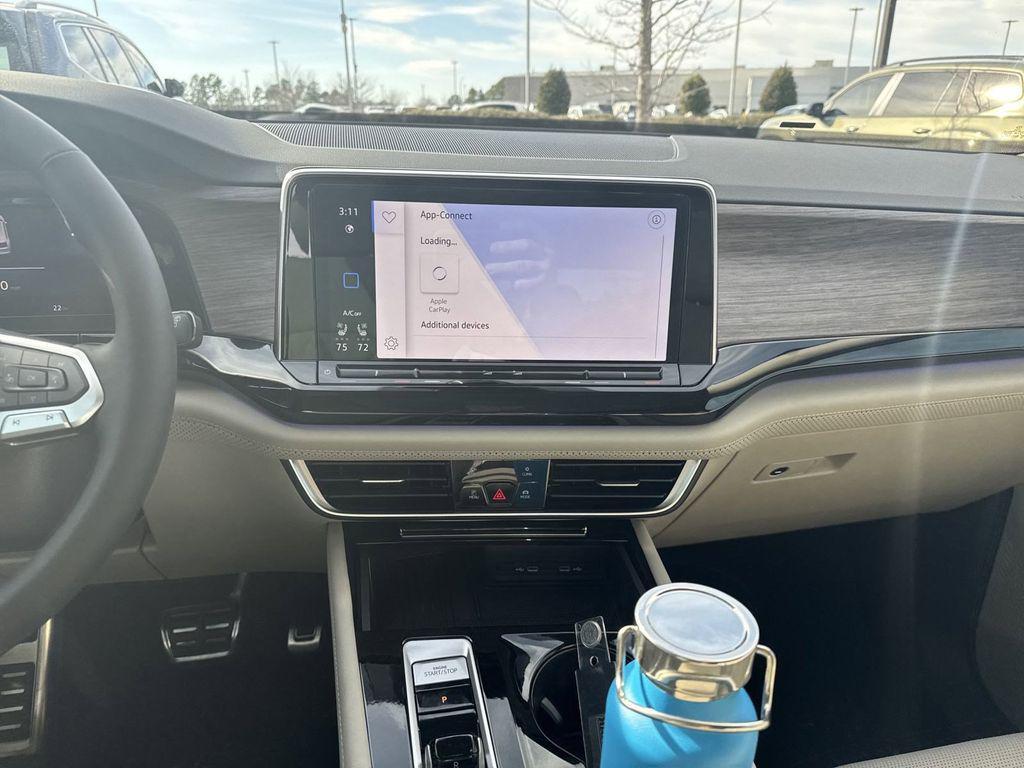 new 2025 Volkswagen Atlas car, priced at $51,750