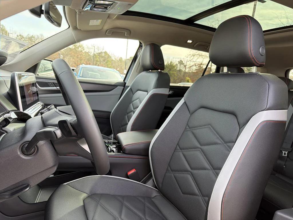 new 2026 Volkswagen Atlas car, priced at $48,827