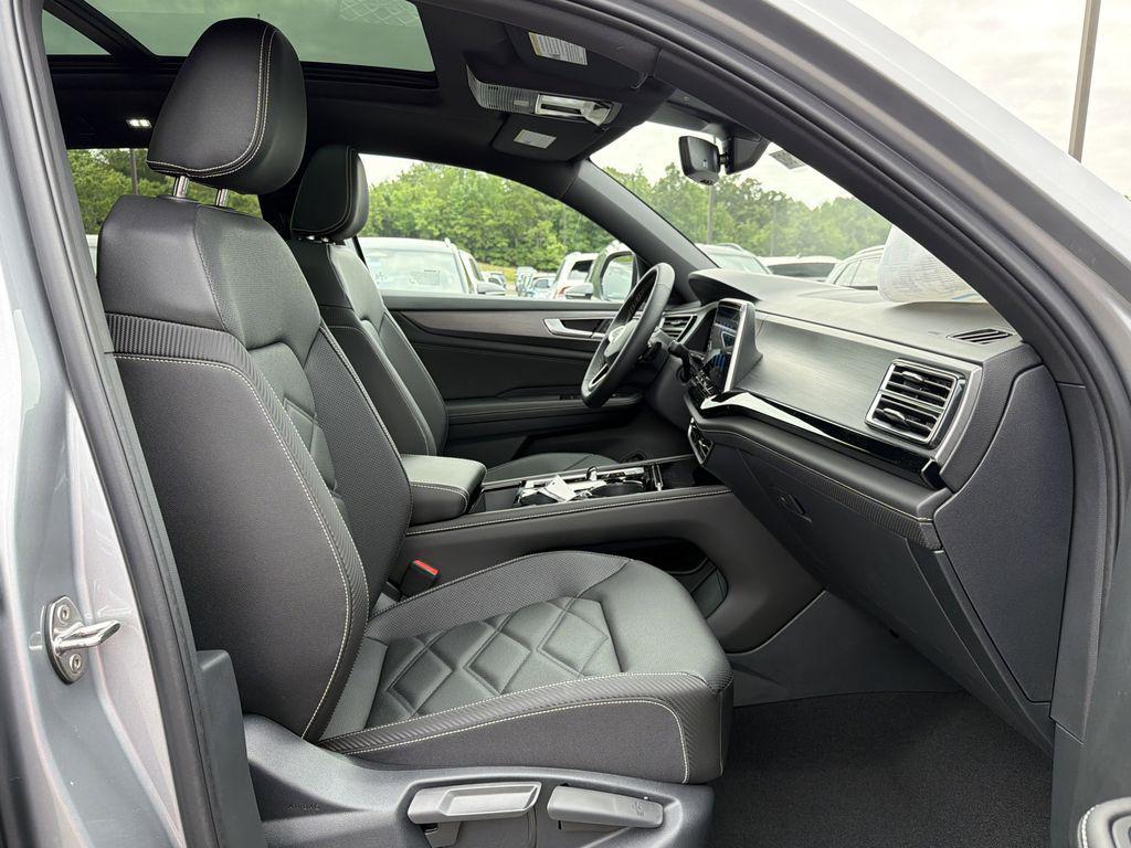 new 2026 Volkswagen Atlas Cross Sport car, priced at $45,070