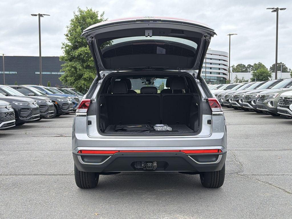 new 2026 Volkswagen Atlas Cross Sport car, priced at $45,070