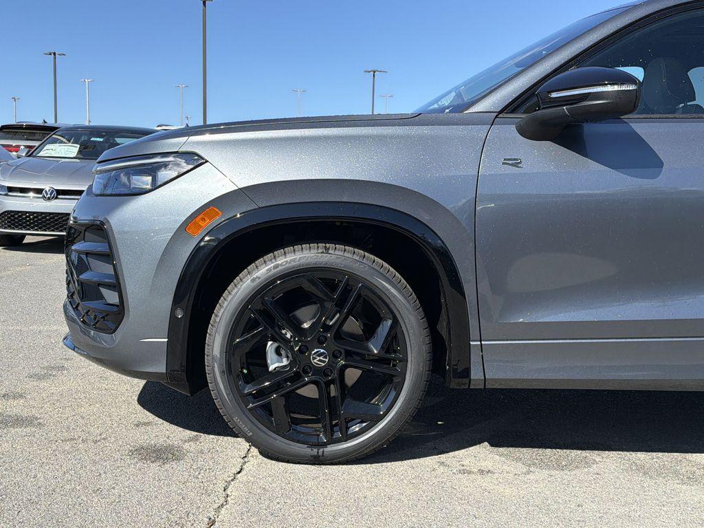 new 2026 Volkswagen Tiguan car, priced at $38,403
