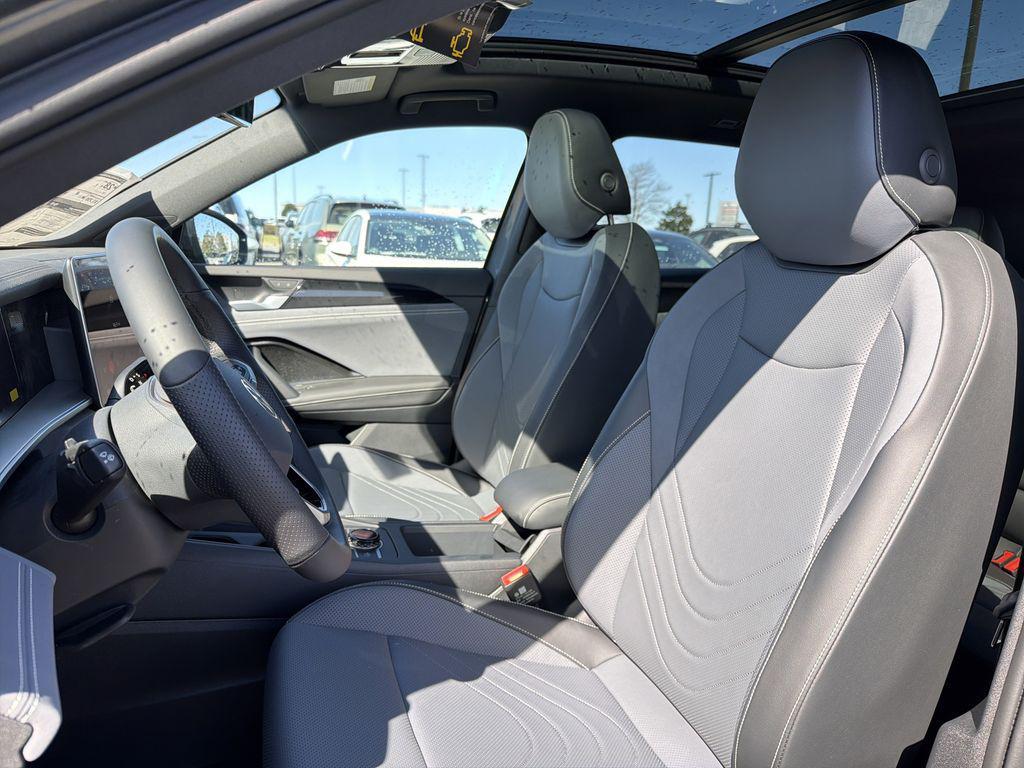 new 2026 Volkswagen Tiguan car, priced at $38,403