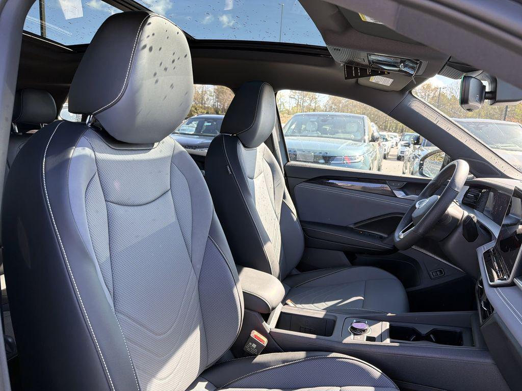 new 2026 Volkswagen Tiguan car, priced at $38,403
