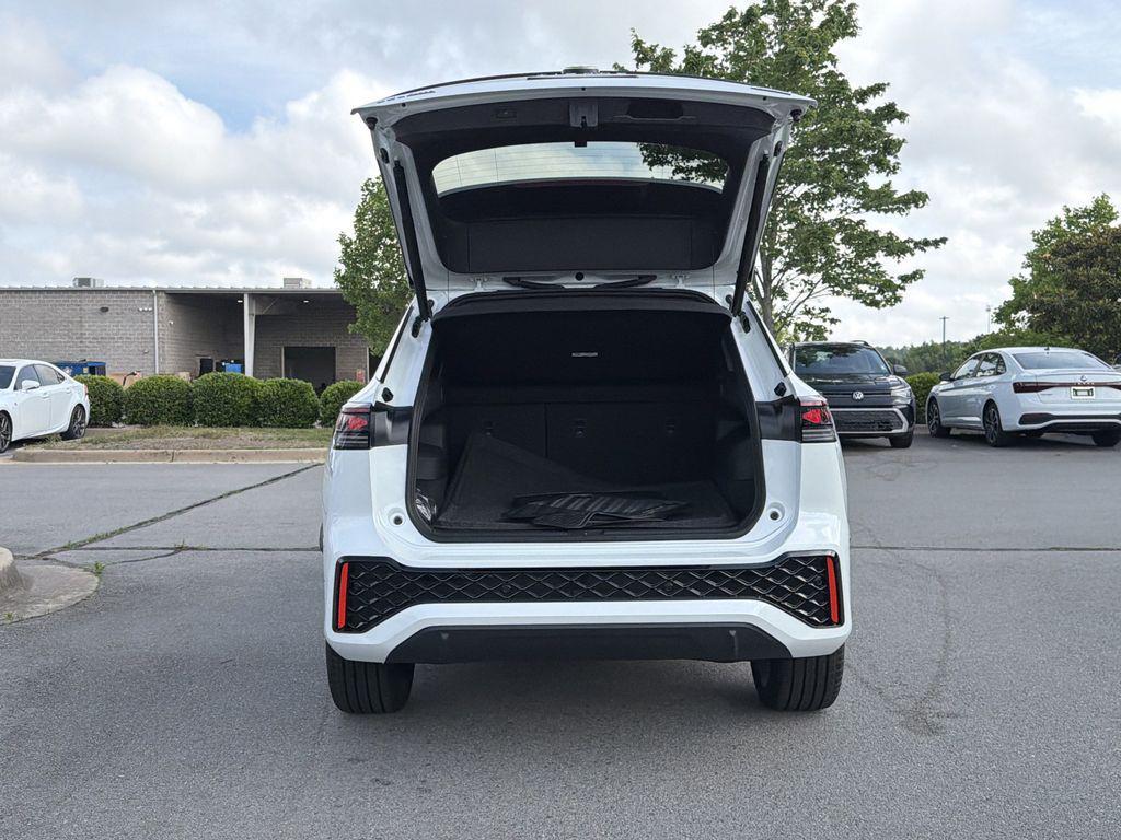 new 2026 Volkswagen Tiguan car, priced at $46,021