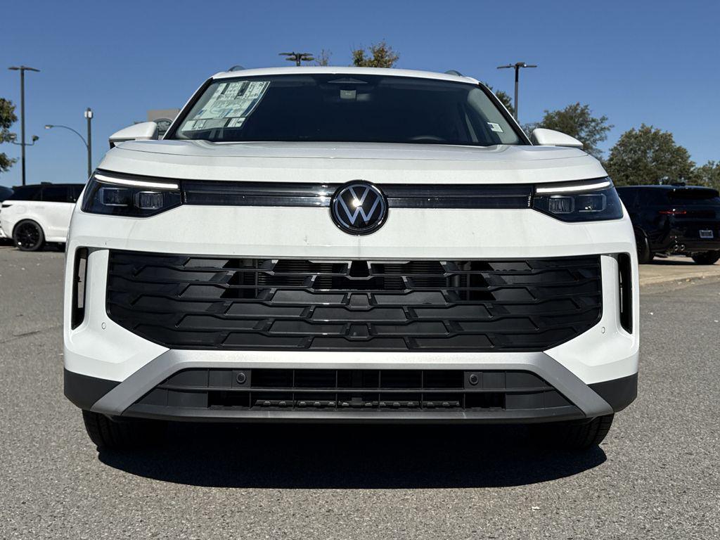 new 2025 Volkswagen Tiguan car, priced at $28,500