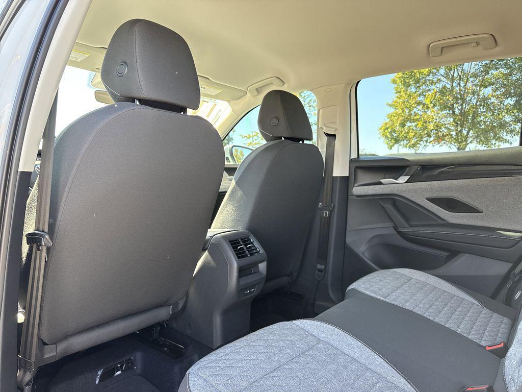 new 2025 Volkswagen Tiguan car, priced at $28,500