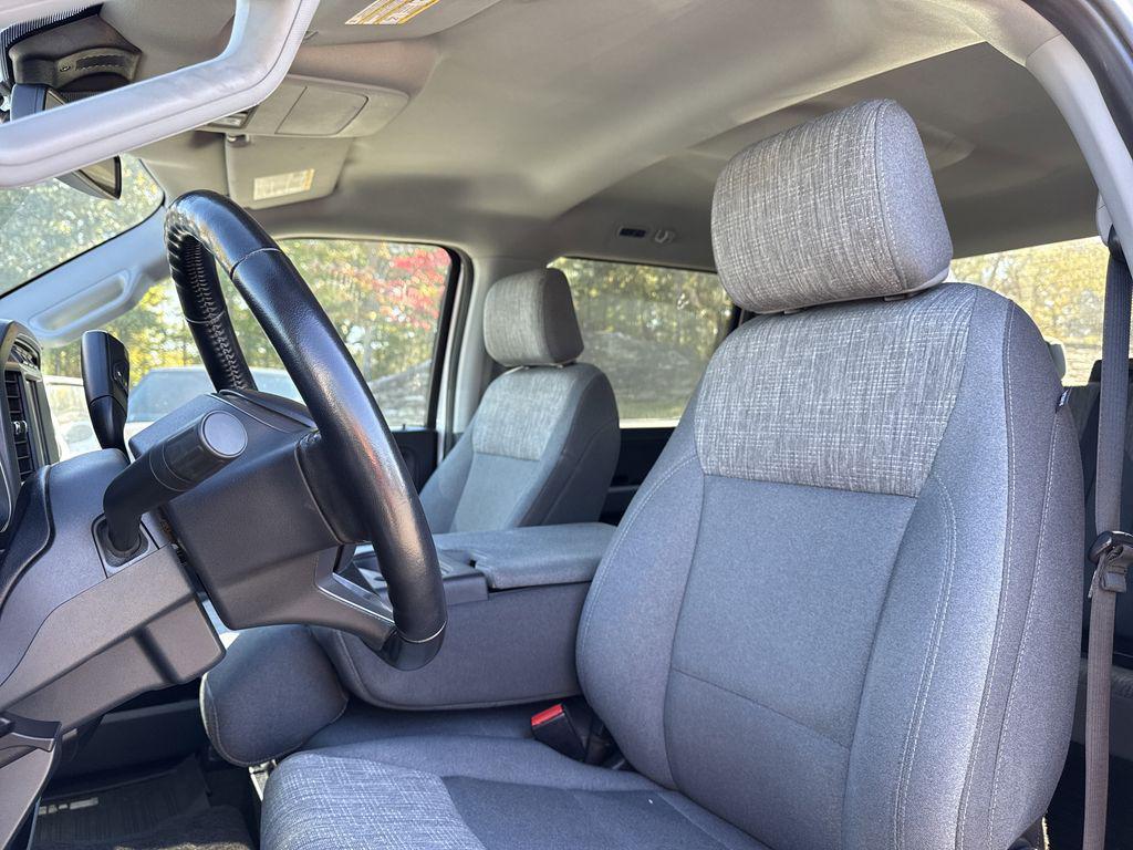 used 2022 Ford F-150 car, priced at $30,000