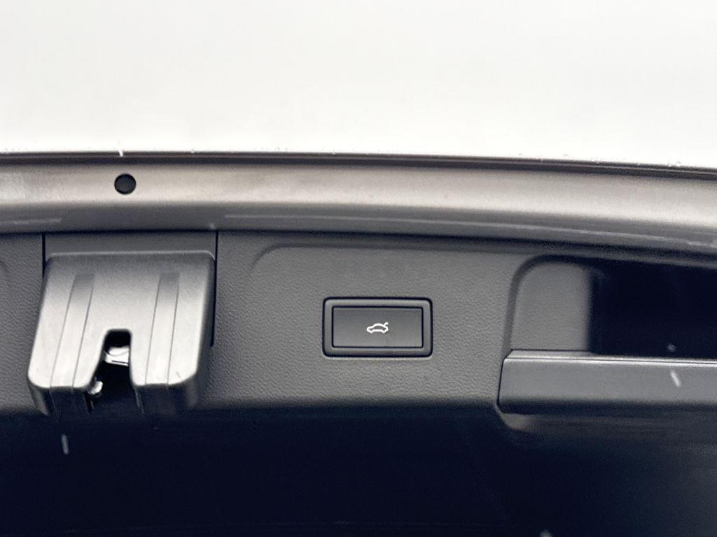 new 2026 Volkswagen Atlas car, priced at $46,783