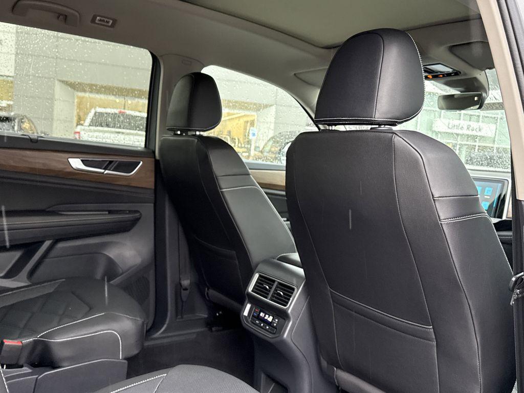 new 2026 Volkswagen Atlas car, priced at $46,783