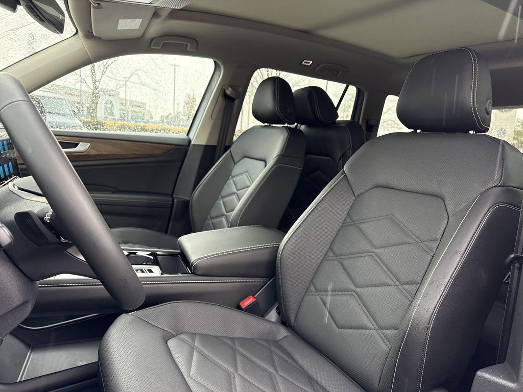 new 2026 Volkswagen Atlas car, priced at $46,783