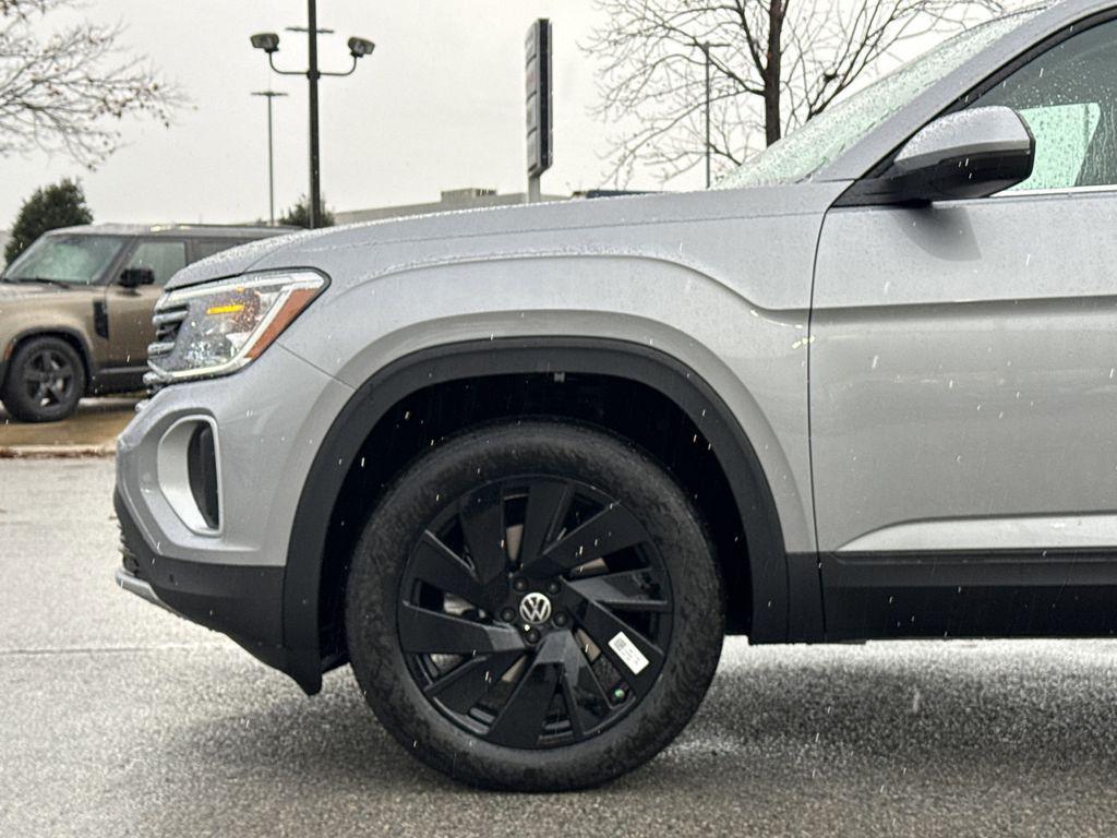 new 2026 Volkswagen Atlas car, priced at $46,783