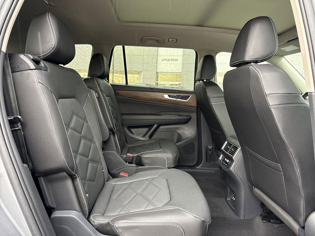 new 2026 Volkswagen Atlas car, priced at $46,783