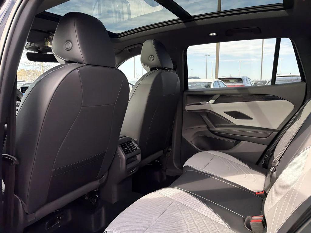 new 2026 Volkswagen Tiguan car, priced at $38,403