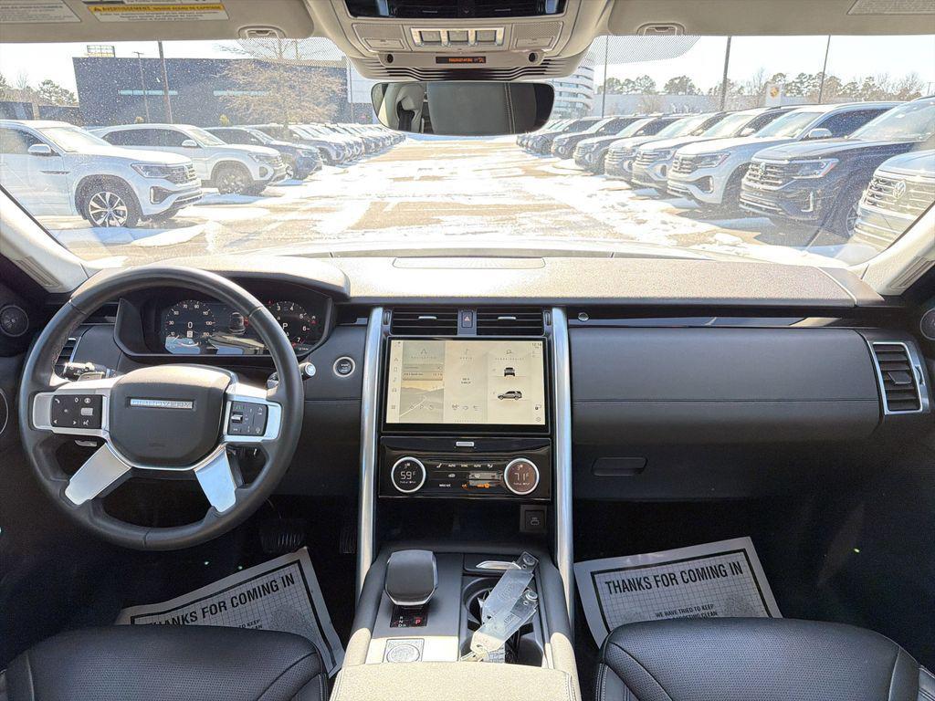 used 2024 Land Rover Discovery car, priced at $31,000