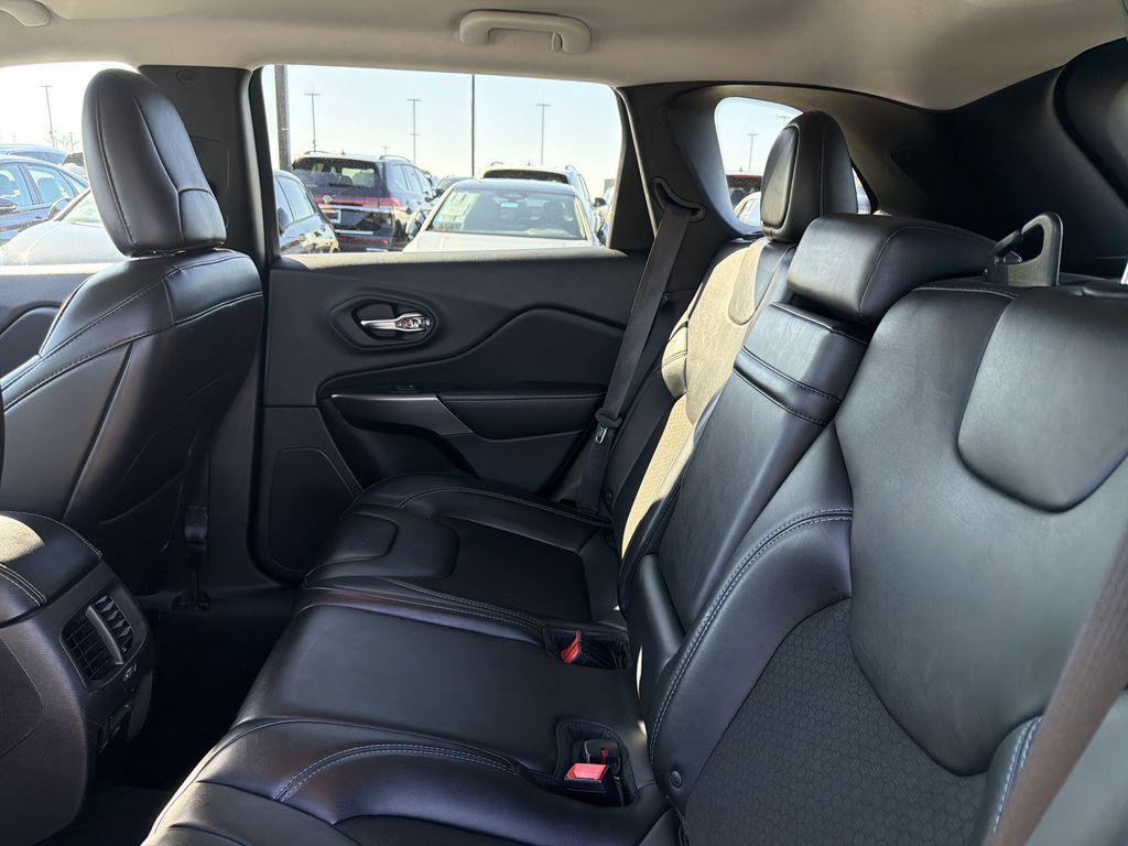 used 2019 Jeep Cherokee car, priced at $13,500