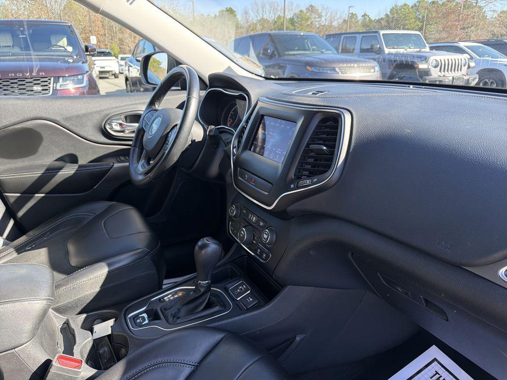 used 2019 Jeep Cherokee car, priced at $13,500