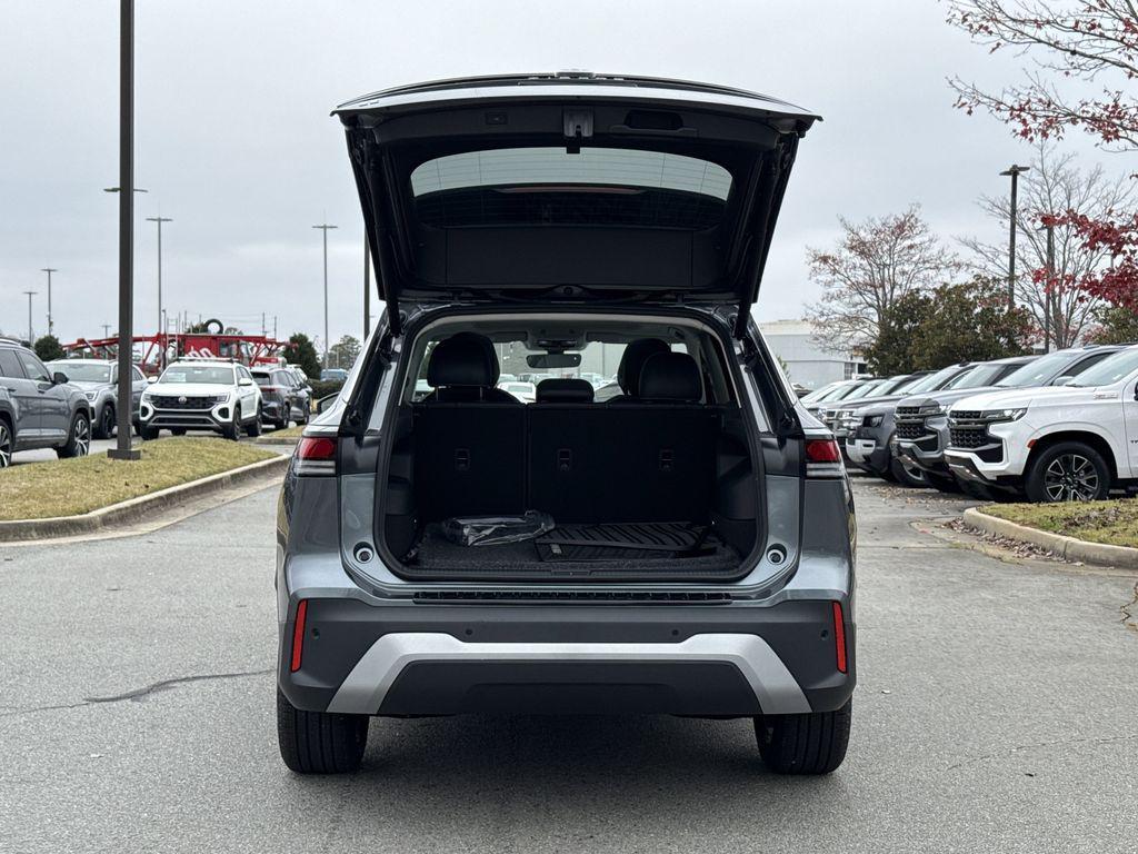 new 2026 Volkswagen Tiguan car, priced at $35,911