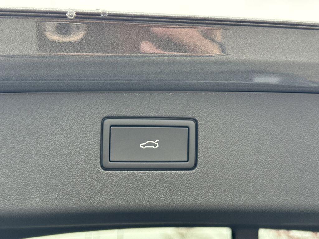 new 2026 Volkswagen Tiguan car, priced at $35,911