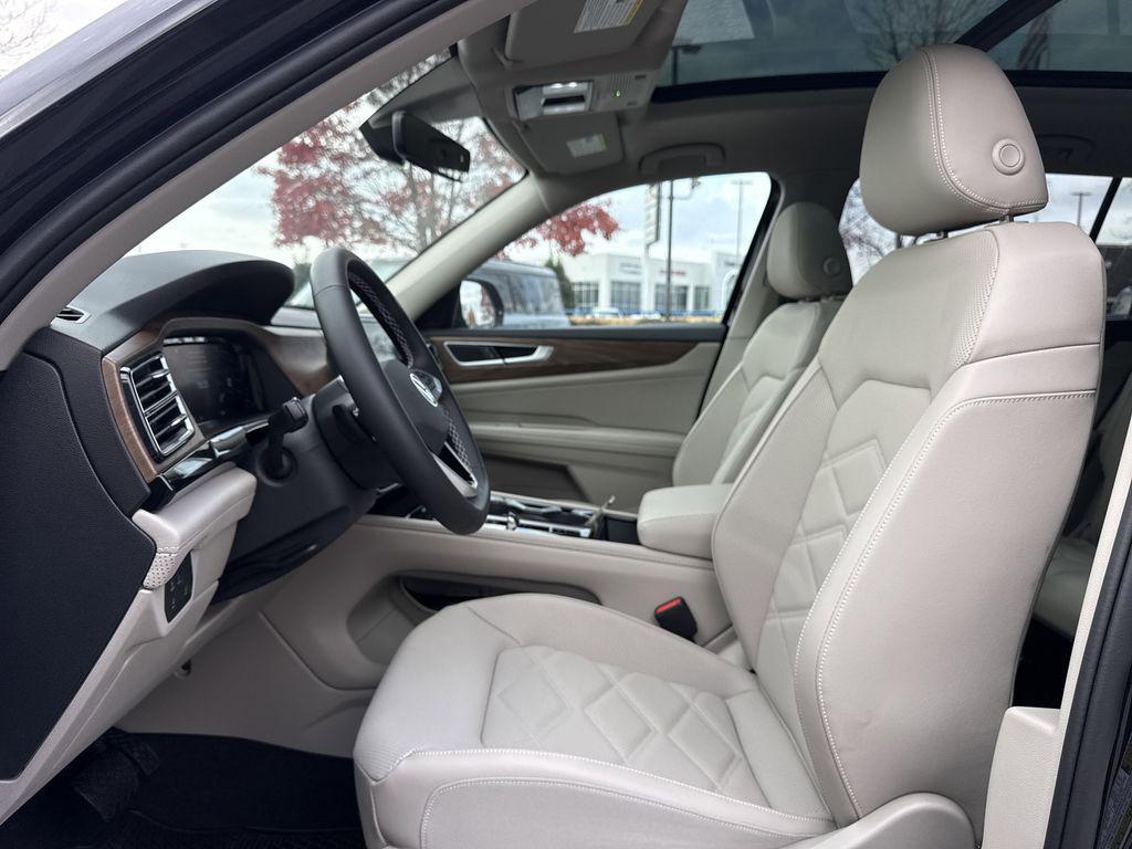 new 2026 Volkswagen Atlas car, priced at $46,589