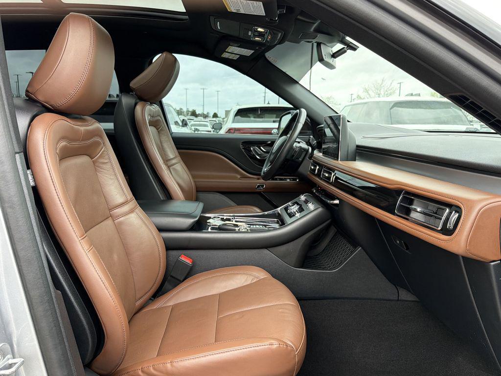 used 2022 Lincoln Aviator car, priced at $35,000