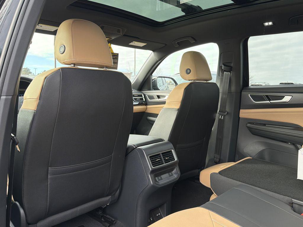 new 2026 Volkswagen Atlas Cross Sport car, priced at $49,625