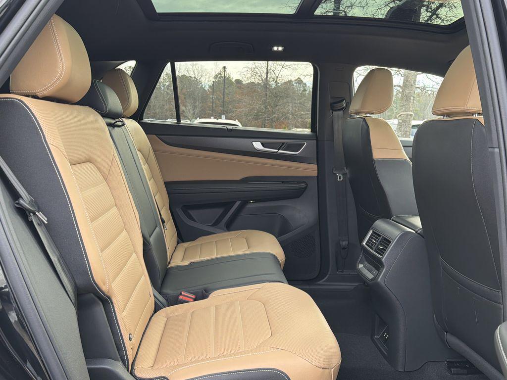 new 2026 Volkswagen Atlas Cross Sport car, priced at $49,625