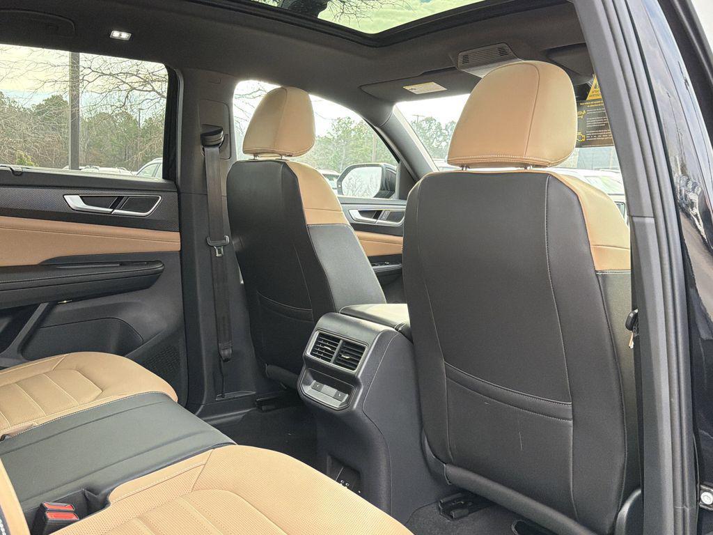 new 2026 Volkswagen Atlas Cross Sport car, priced at $49,625