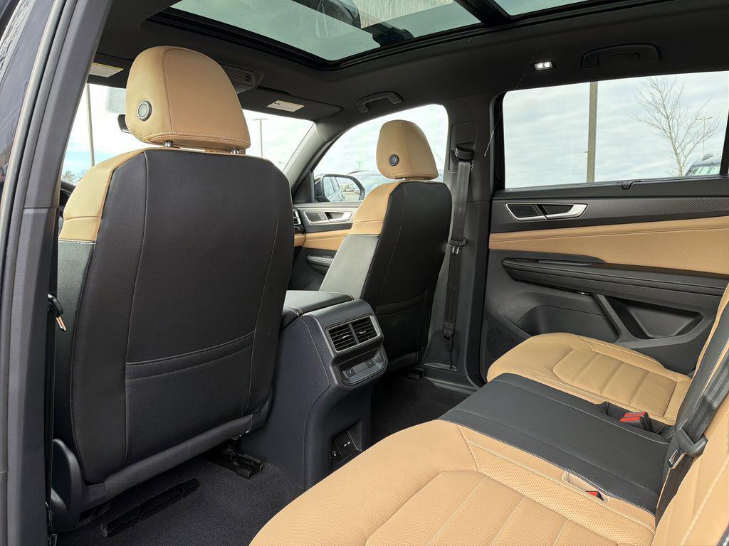 new 2026 Volkswagen Atlas Cross Sport car, priced at $49,625