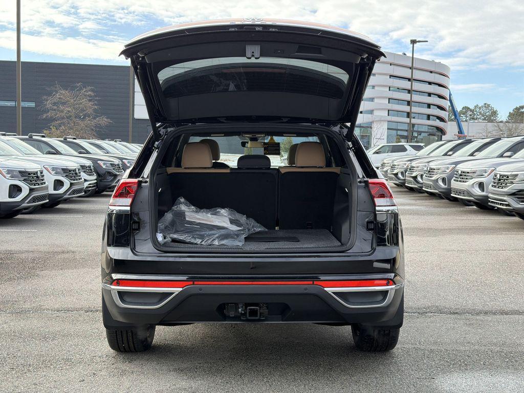 new 2026 Volkswagen Atlas Cross Sport car, priced at $49,625