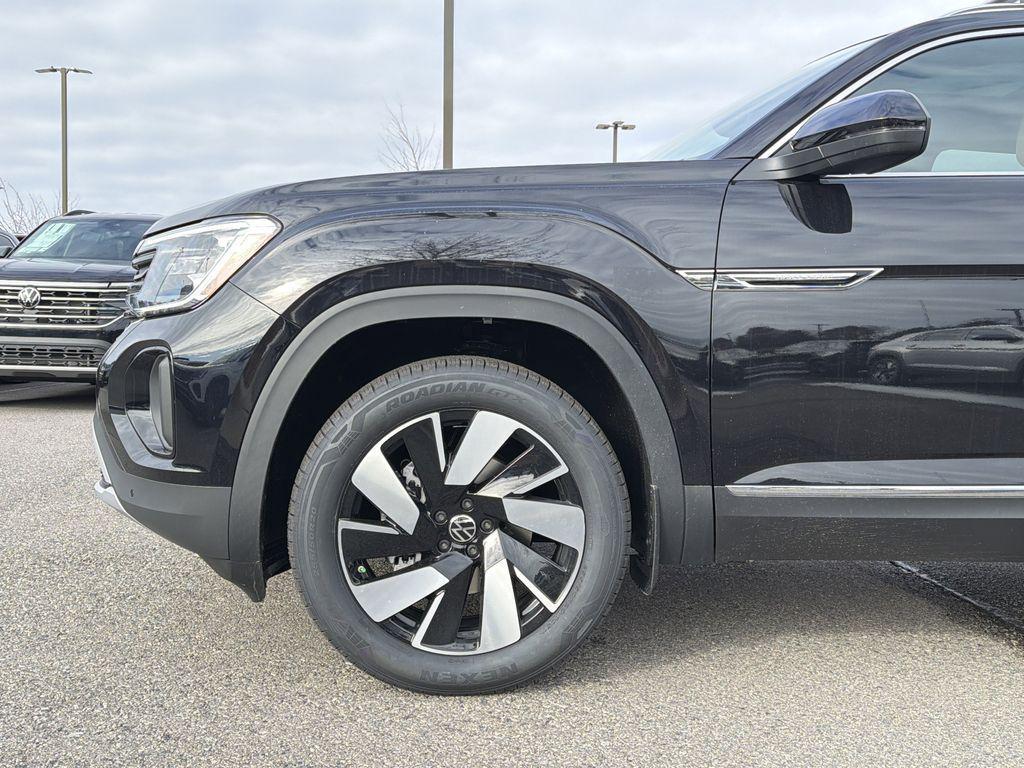 new 2026 Volkswagen Atlas Cross Sport car, priced at $49,625