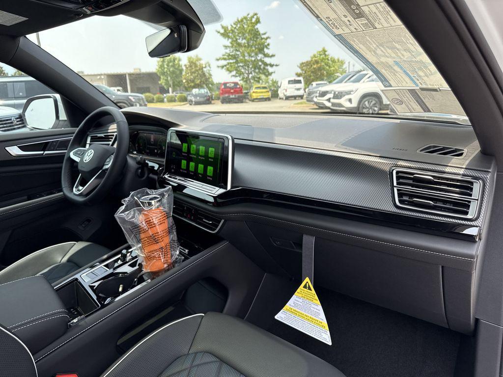 new 2025 Volkswagen Atlas Cross Sport car, priced at $52,500