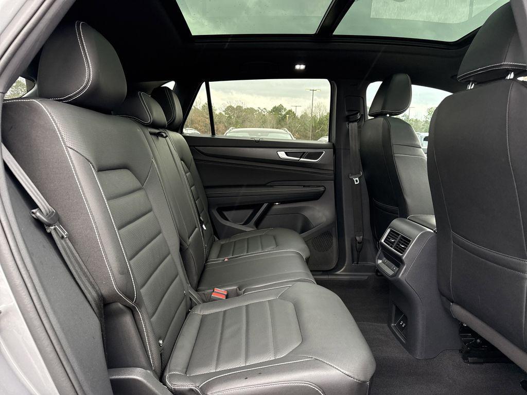 used 2025 Volkswagen Atlas Cross Sport car, priced at $38,500