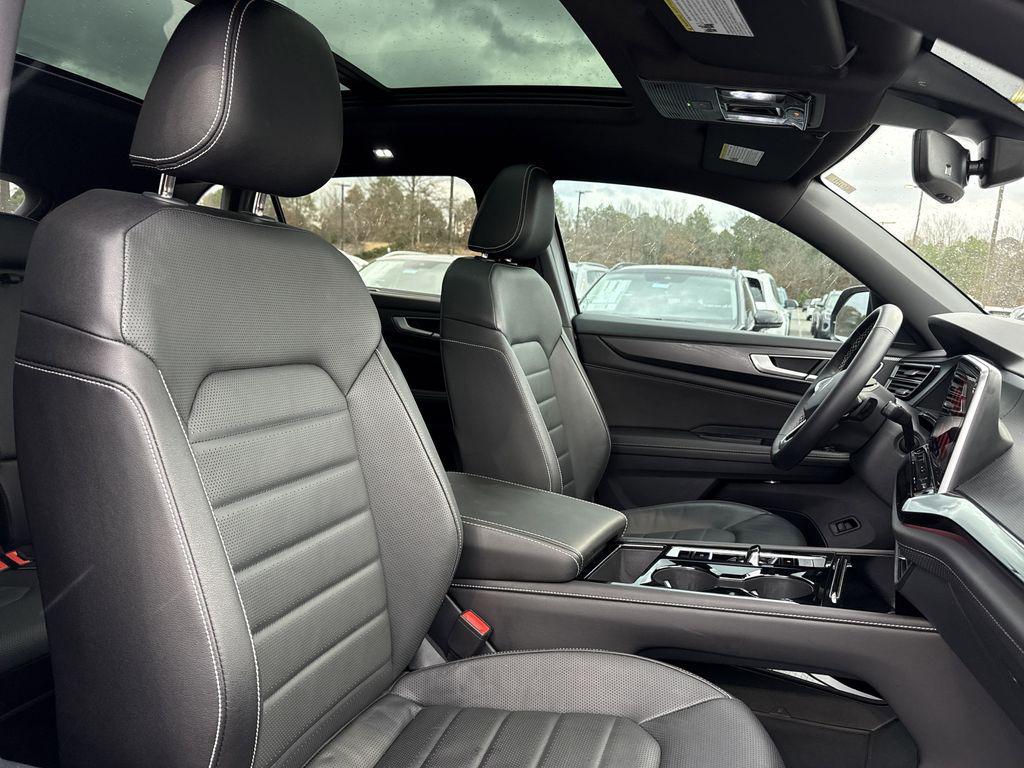 used 2025 Volkswagen Atlas Cross Sport car, priced at $38,500