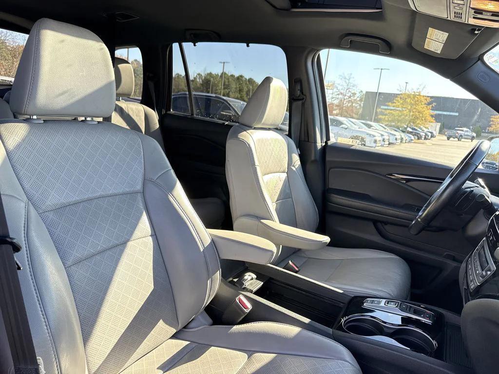 used 2020 Honda Passport car, priced at $24,000