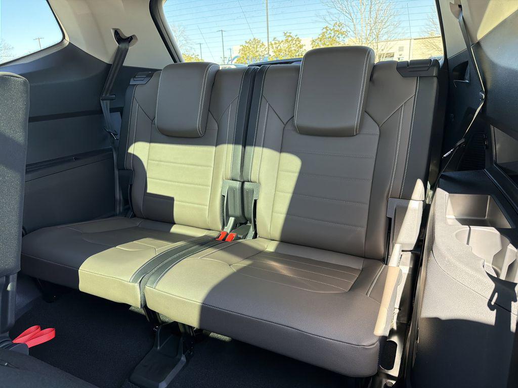 new 2026 Volkswagen Atlas car, priced at $50,773