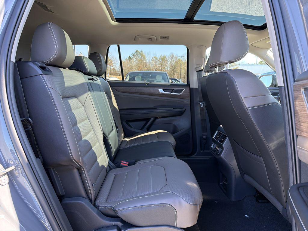 new 2026 Volkswagen Atlas car, priced at $50,773