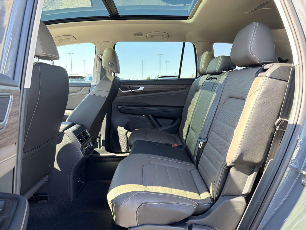 new 2026 Volkswagen Atlas car, priced at $50,773