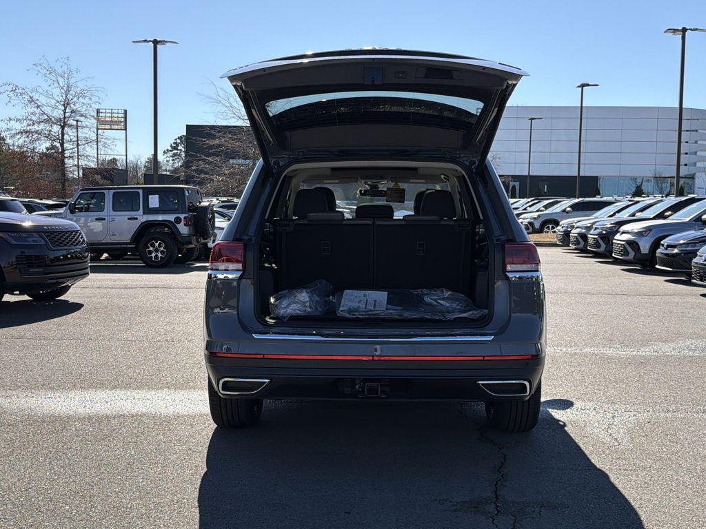 new 2026 Volkswagen Atlas car, priced at $50,773