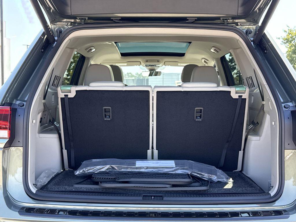 new 2026 Volkswagen Atlas car, priced at $46,783