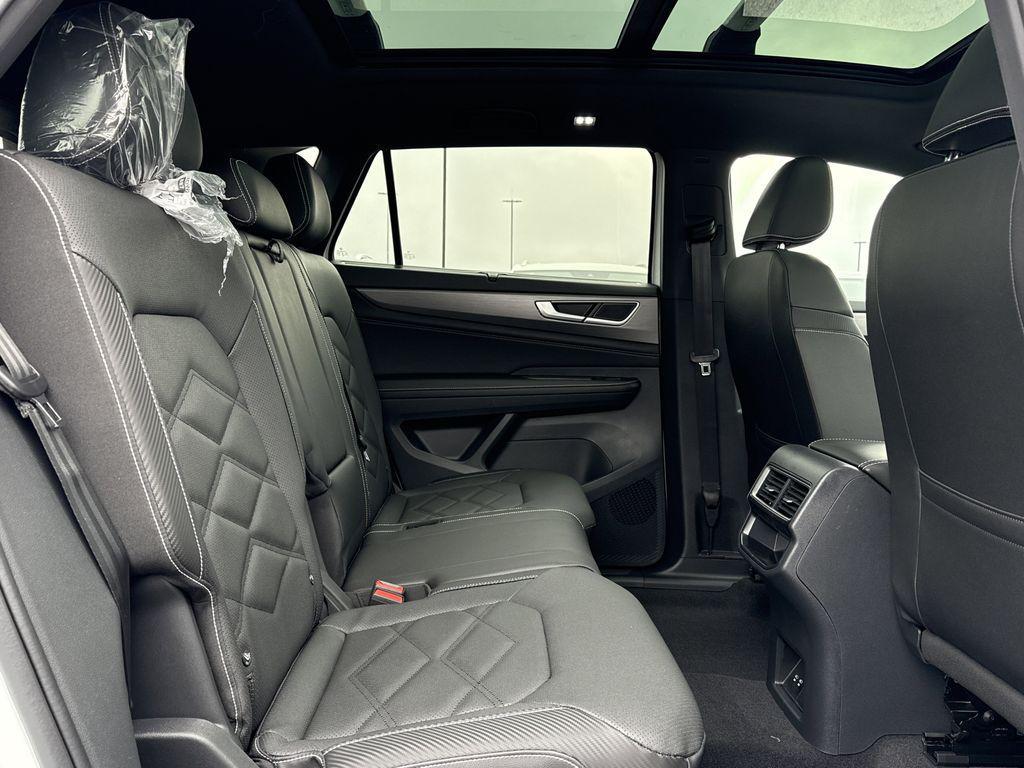 new 2026 Volkswagen Atlas Cross Sport car, priced at $45,911