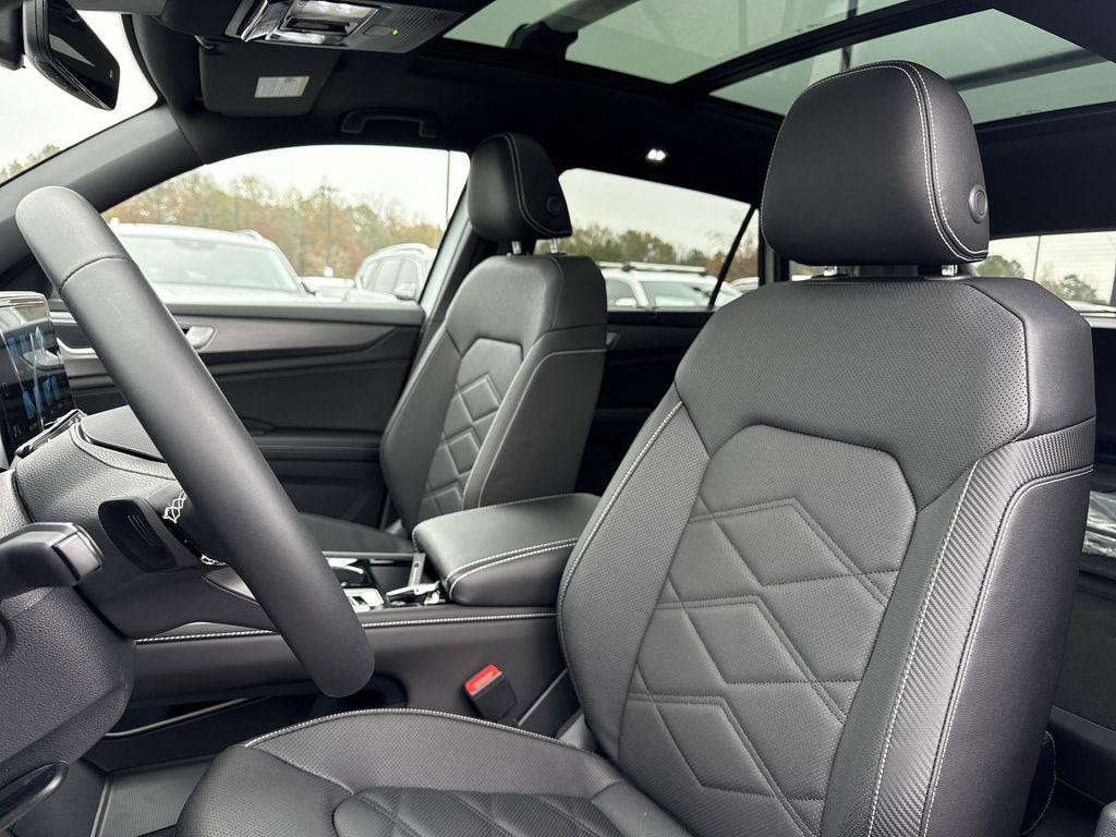 new 2026 Volkswagen Atlas Cross Sport car, priced at $45,911