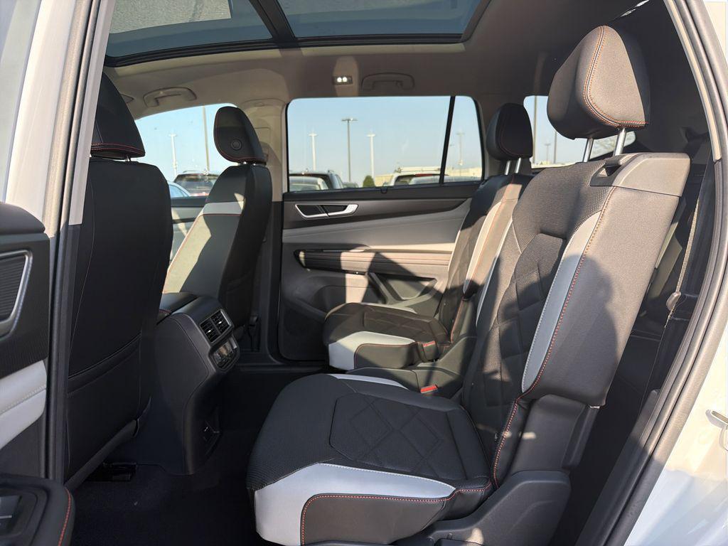 new 2026 Volkswagen Atlas car, priced at $49,862