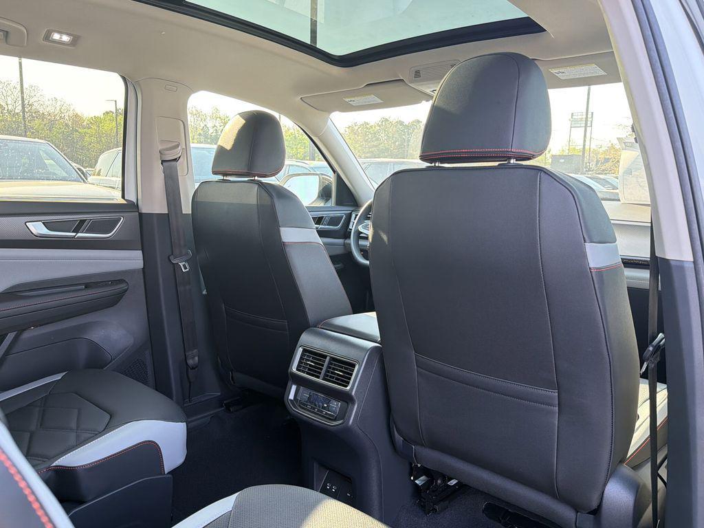 new 2026 Volkswagen Atlas car, priced at $49,862