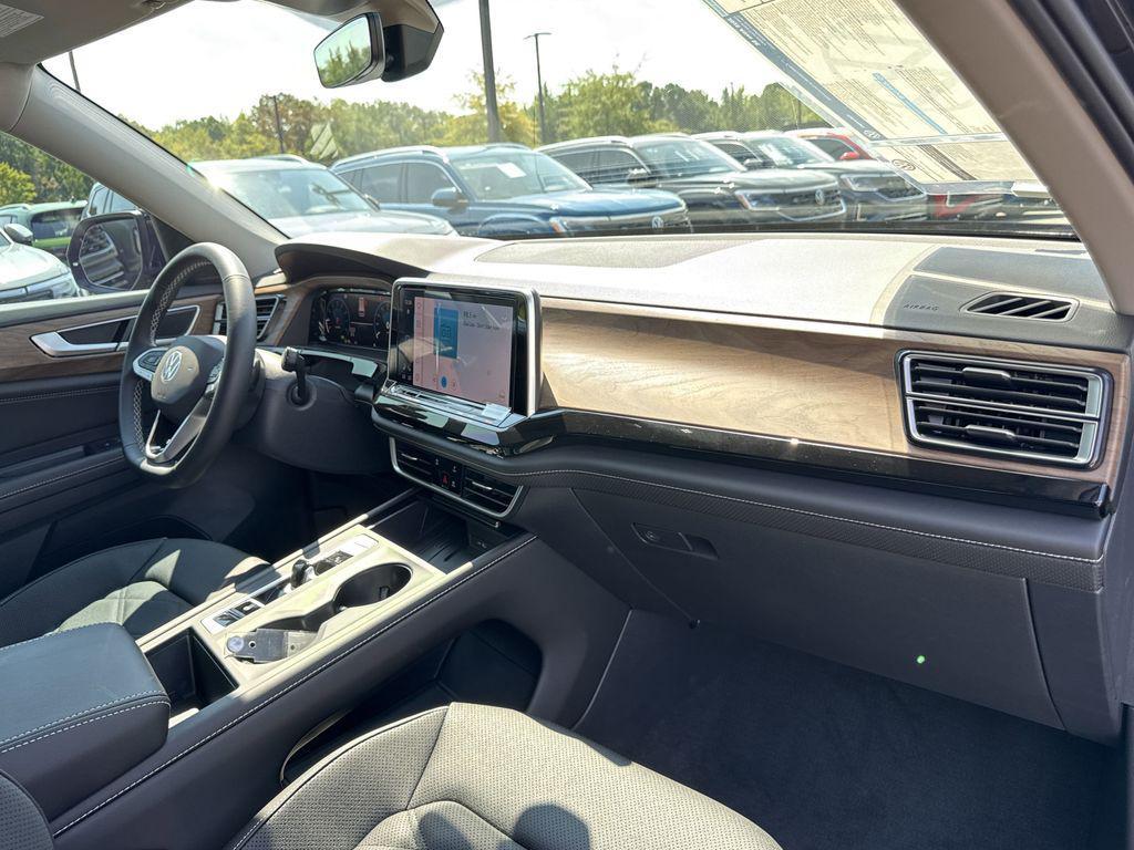 new 2026 Volkswagen Atlas car, priced at $40,036