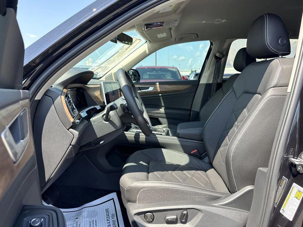 new 2026 Volkswagen Atlas car, priced at $40,036