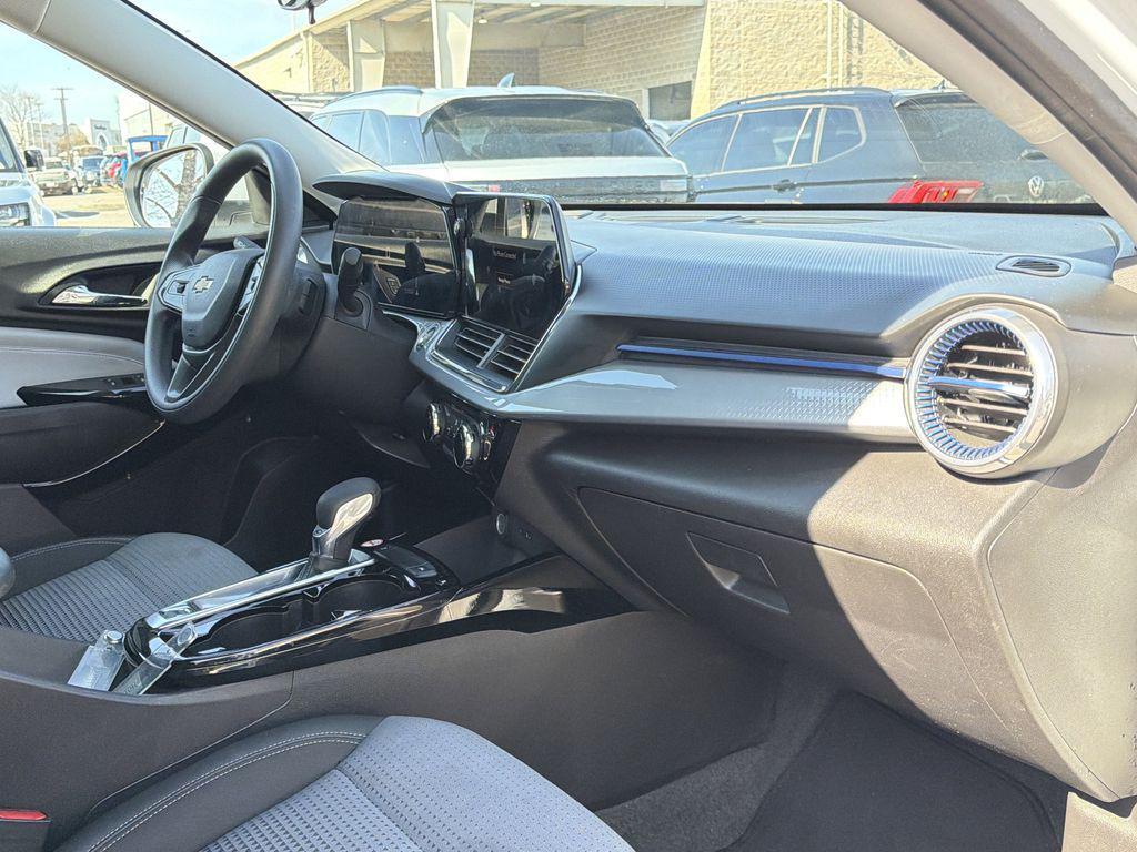 used 2025 Chevrolet Trax car, priced at $20,000