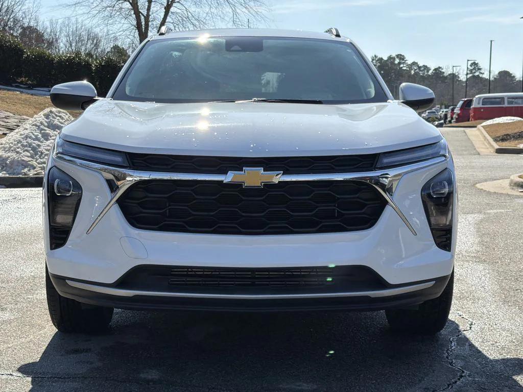 used 2025 Chevrolet Trax car, priced at $20,000