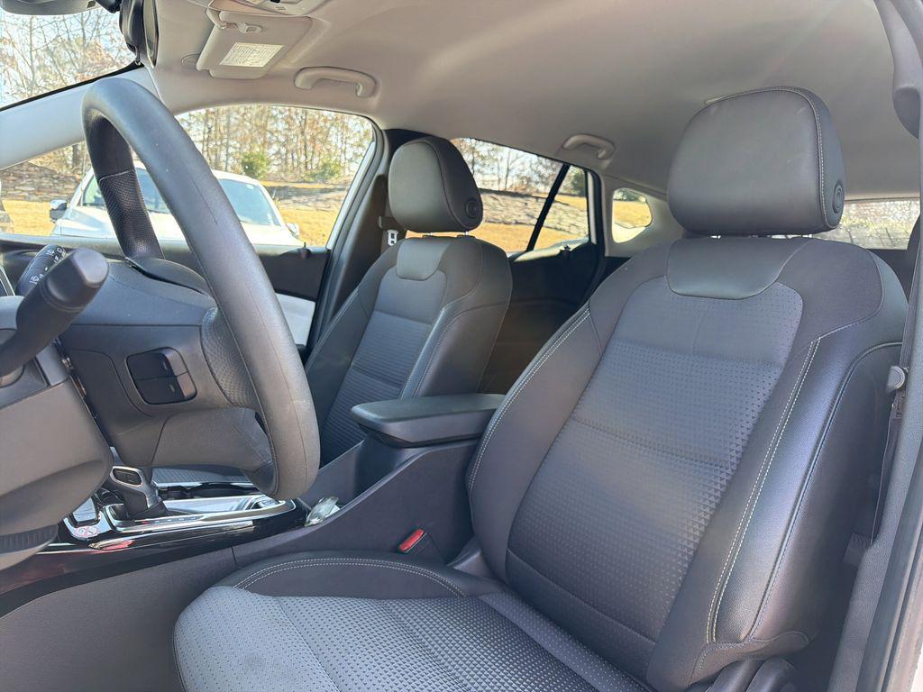 used 2025 Chevrolet Trax car, priced at $20,000