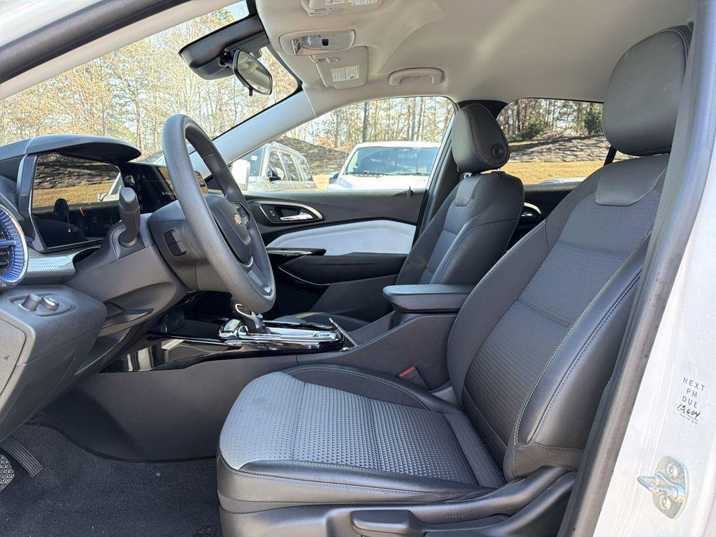 used 2025 Chevrolet Trax car, priced at $20,000