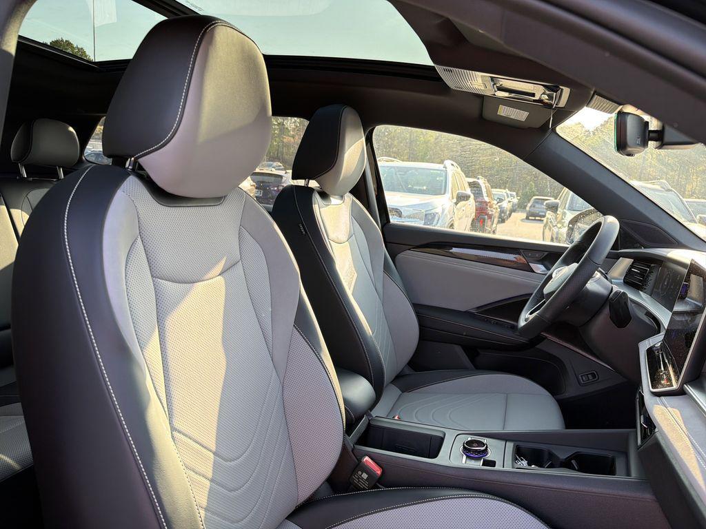 new 2026 Volkswagen Tiguan car, priced at $38,403